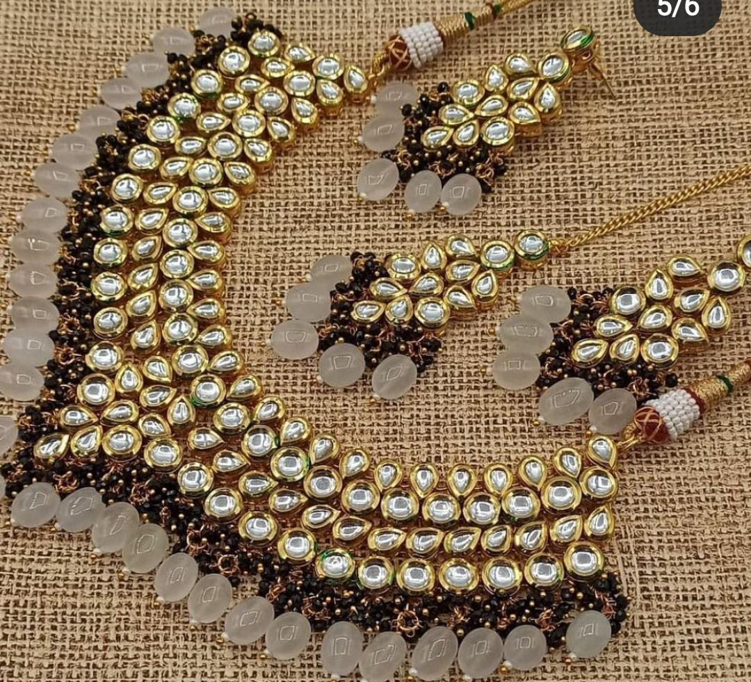 Sabyasachi designer kundan set, Six color kundan bridal set
